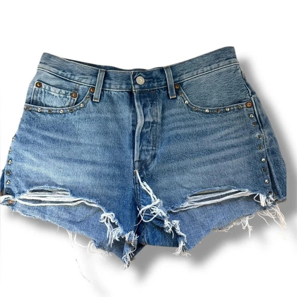 Levis Shorts Womens 28 Denim Cut Off 501 Button‎ Fly Bling Distressed EUC